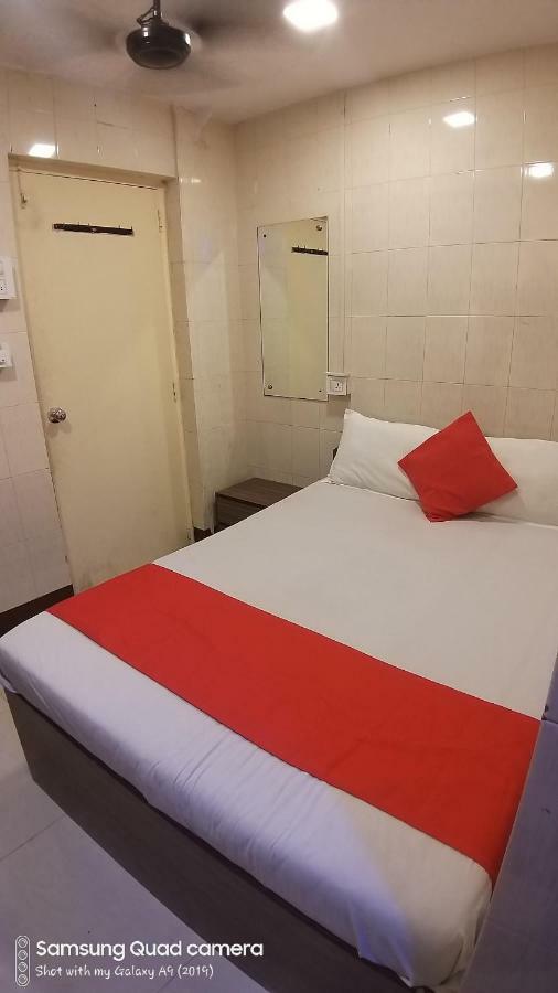 Hotel Saim Palace Мумбаи Экстерьер фото