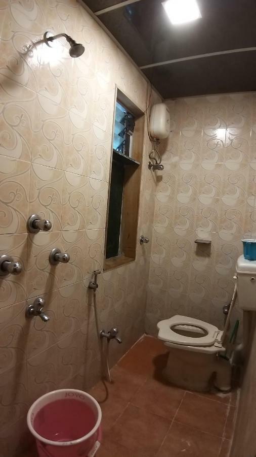 Hotel Saim Palace Мумбаи Экстерьер фото